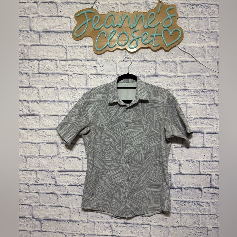 Lululemon Airing Easy Short-Sleeve Shirt Gray Patterned Shirt